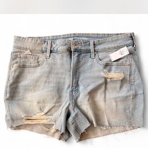 Women’s Old Navy Wow straight jean shorts NWT